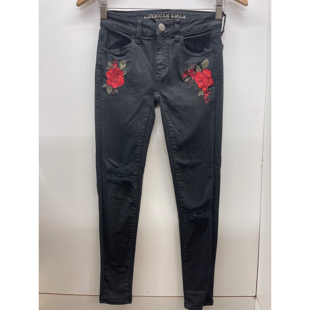 American Eagle Floral Embroidered Distressed Jeggings Black Size 00 Short
